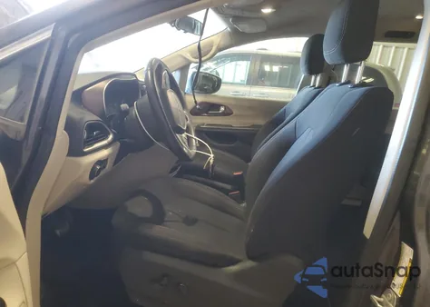 2022 Chrysler Voyager Lx из США, поврежденный, VIN 2C4RC1CG6NR105555